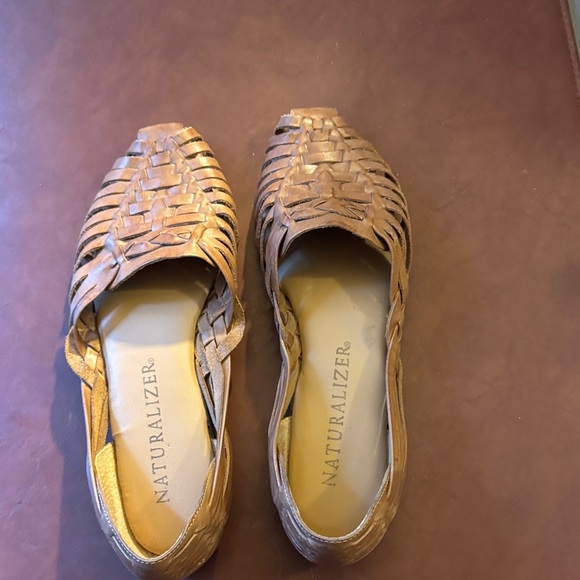 Naturalizer Women's Brown Woven Flats - Picture 2 of 8